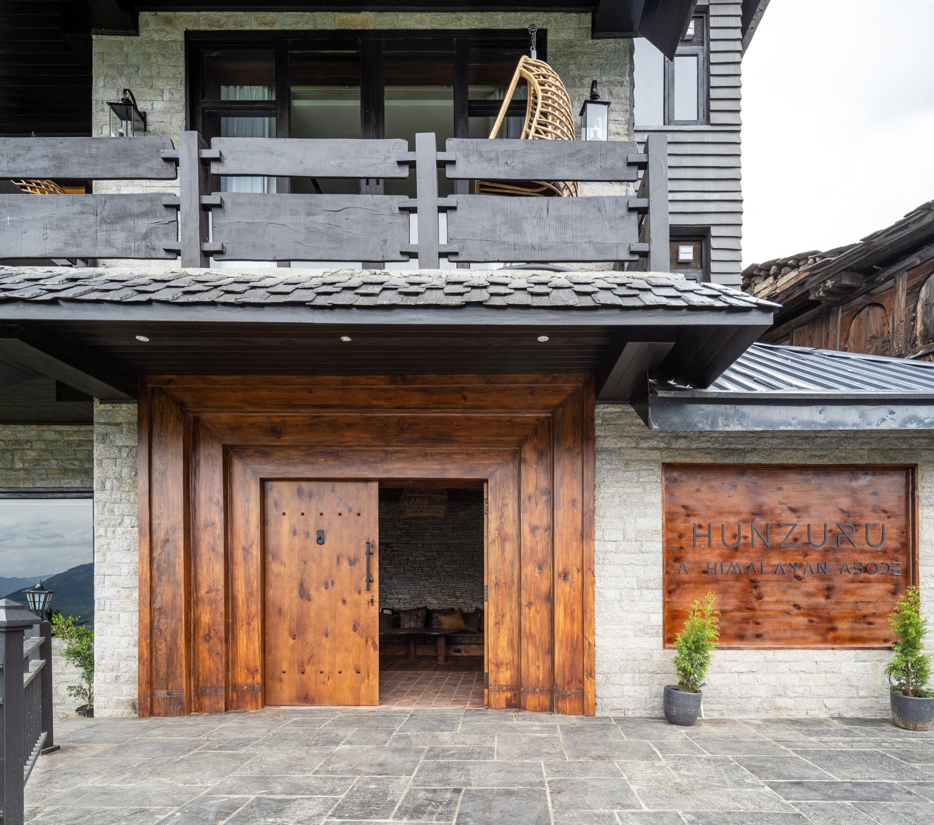 Ark Hunzuru exterior at dusk