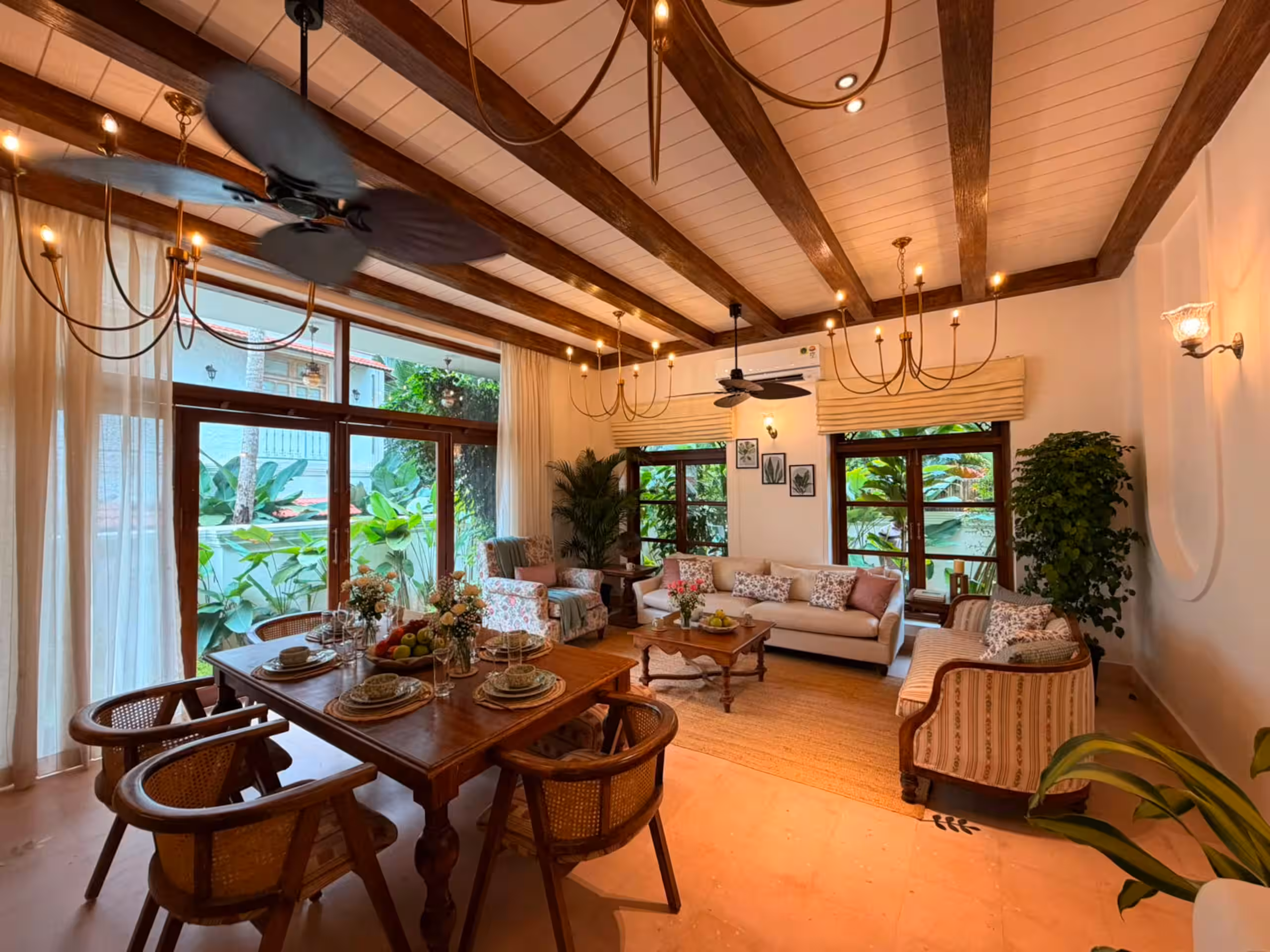 Living and dining room at Amayah