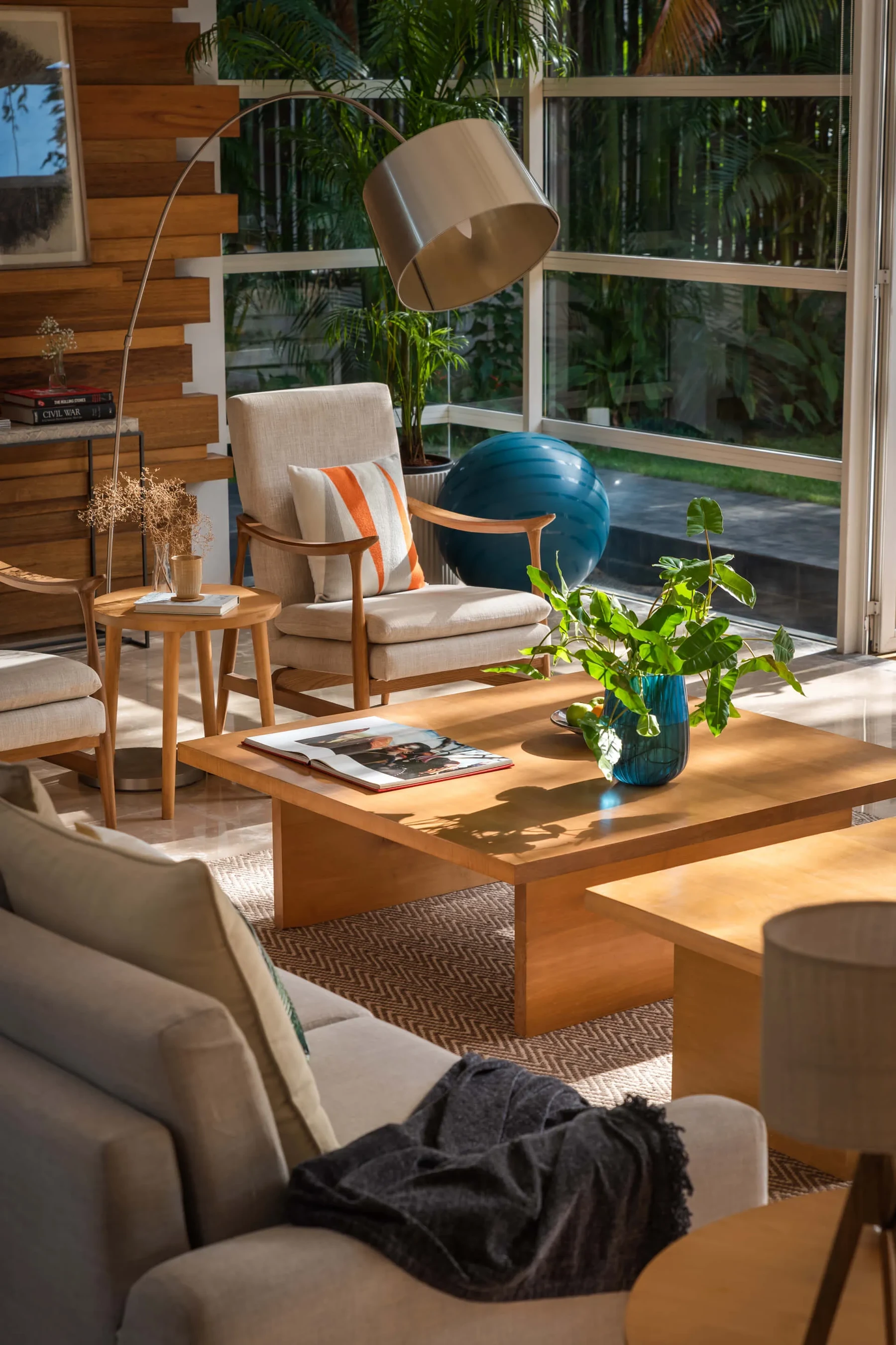 Elysia — Sitting area